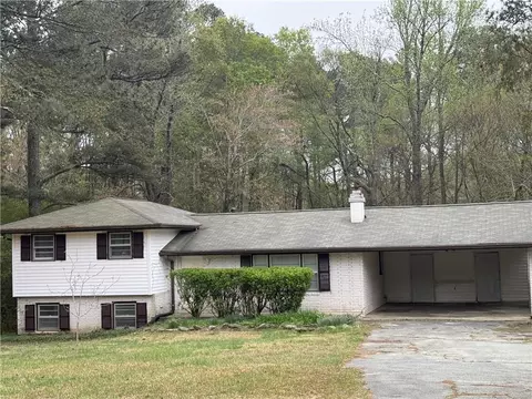 2414 West Rd, Riverdale, GA 30296