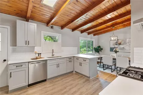 Kitchen - 3185 Laventure Dr, Chamblee, GA 30341 photo 5 of 5