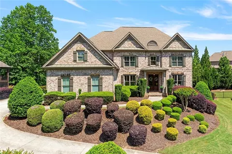 5330 Cole Creek Ln, Cumming, GA 30040