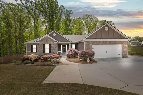 321 Mcmillian Ct, Winder, GA 30680