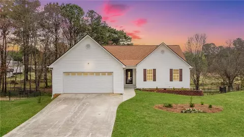 1340 Summer Lake Ter, Loganville, GA 30052