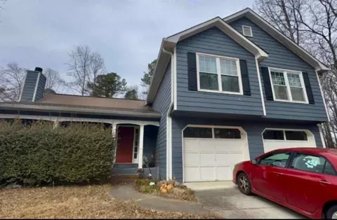 3415 Camens Ct, Buford, GA 30519