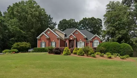 122 Sunningdale Dr, Winder, GA 30680