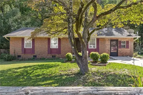 37 Crystal River Dr, Riverdale, GA 30274
