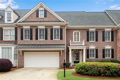611 Vinings Estates Dr SE, Mableton, GA 30126