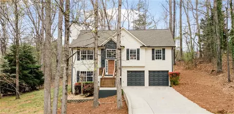 7170 Highbrook Cir E, Cumming, GA 30041