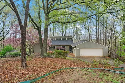 3696 Suwanee Creek Ct, Suwanee, GA 30024