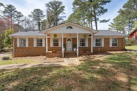 70 Gibson Dr, Carrollton, GA 30117