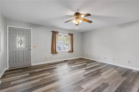 6041 Cobb St, Lula, GA 30554 photo 5