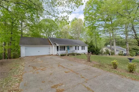 6041 Cobb St, Lula, GA 30554 photo 2