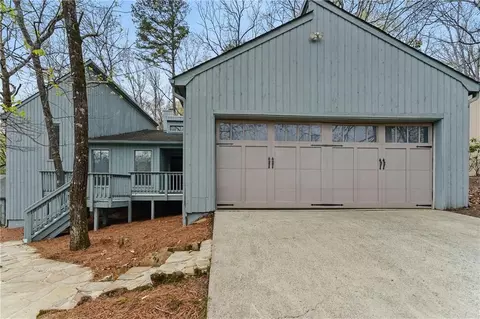135 S Falcon Blf, Alpharetta, GA 30022