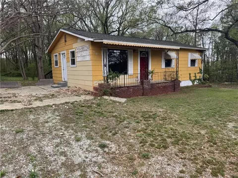 6127 Pinegrove Rd, Riverdale, GA 30274