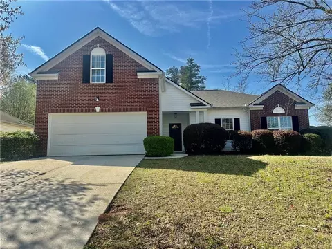 4192 Medlock River Ct, Snellville, GA 30039