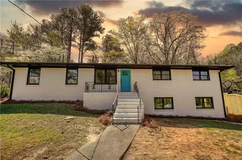 3340 Brenda Ln, Lithia Springs, GA 30122