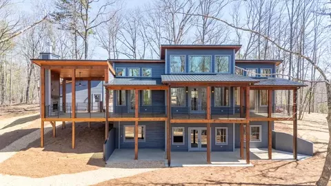 87 Wolf Ceek Dr, Mineral Bluff, GA 30559