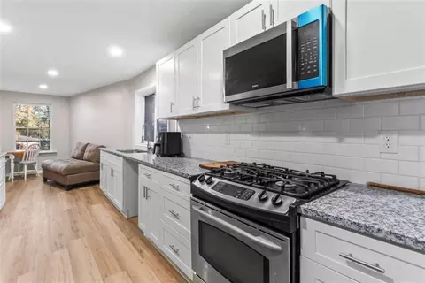 3189 Bellgreen Way, Decatur, GA 30032
