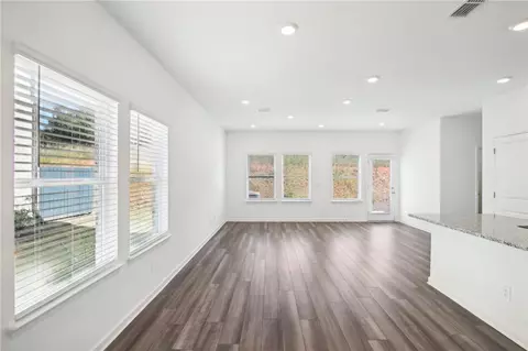 364 White Tail Rd, Mcdonough, GA 30253 photo 4