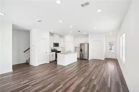 Living - 357 White Tail Rd, Mcdonough, GA 30253 photo 3 of 3