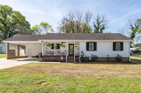 105 Hooper Ave, Lindale, GA 30147