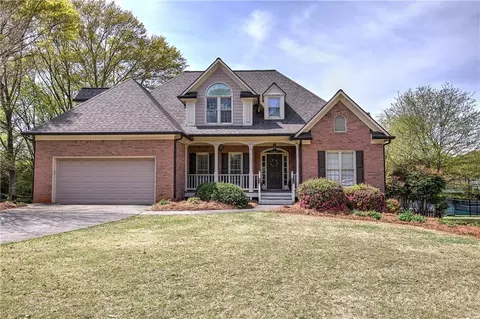 6 Devon Ct, Cartersville, GA 30120