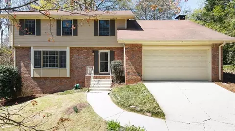 5016 Chestnut Forest Ct, Dunwoody, GA 30360
