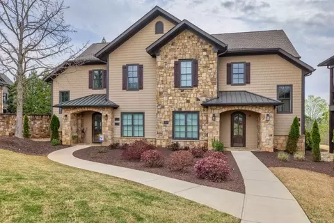 Exterior - 19 Cottage Ln #201, Toccoa, GA 30577 photo 2 of 9