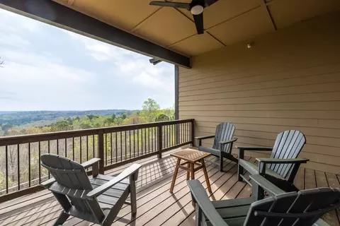 Exterior - 19 Cottage Ln #201, Toccoa, GA 30577 photo 4 of 9