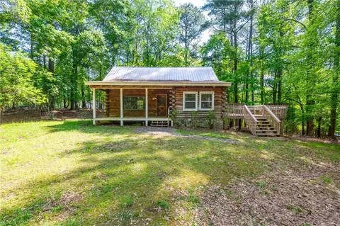 1615 Hilltop Ct, Woodstock, GA 30188