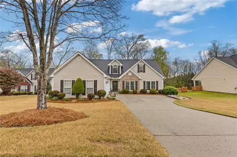 7144 Regent Ct, Flowery Branch, GA 30542