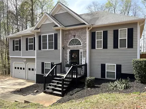 1380 Cedar Hl, Douglasville, GA 30134