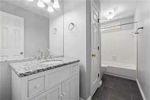 Bath - 1075 Pebble Bend Dr, Grayson, GA 30017 photo 1 of 4