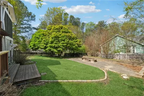 Exterior - 1075 Pebble Bend Dr, Grayson, GA 30017 photo 3 of 4