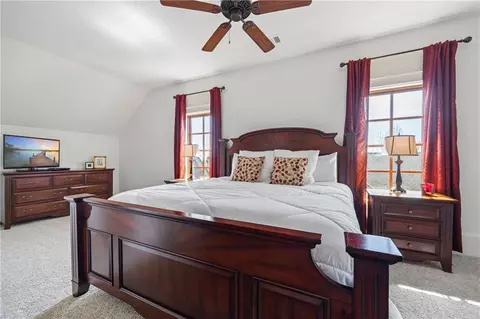 Bedroom - 80 Cottage Ln, Toccoa, GA 30577 photo 10 of 12