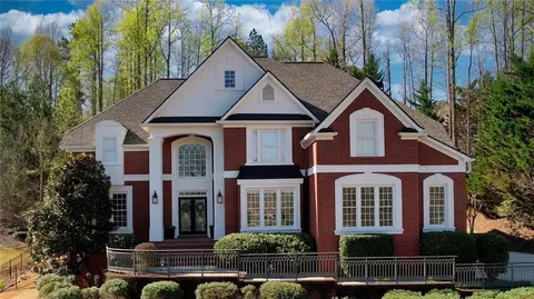 4777 Ardmore Ln, Hoschton, GA 30548