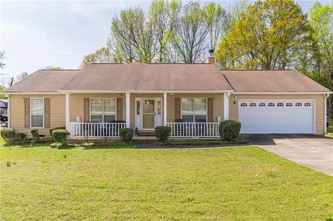515 Sunnyhill Dr, Jonesboro, GA 30238