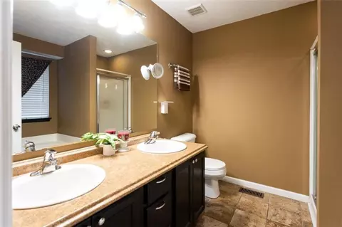 Bath - 20 Riverbrooke Rd, Covington, GA 30016 photo 1 of 3