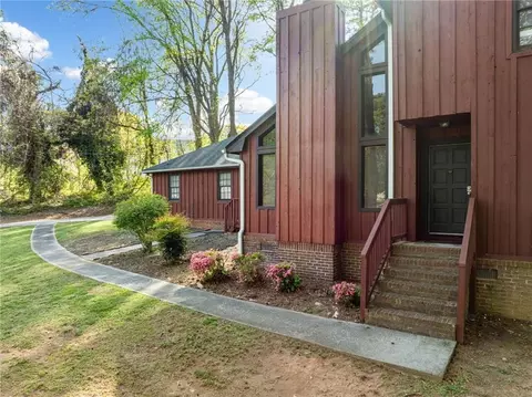 1439 Edenfield Ct, Lithonia, GA 30058