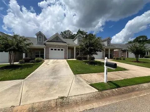340 Rosenwald Ln, Hampton, GA 30228