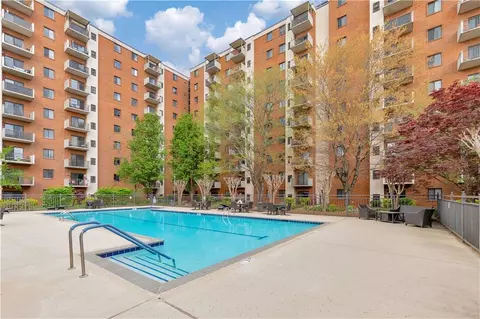 300 Johnson Ferry Rd NE #A1008, Atlanta, GA 30328
