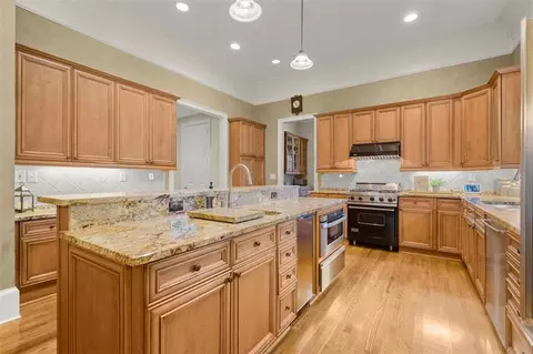 Kitchen - 3808 Saint Annes Ct, Duluth, GA 30096 photo 3 of 6