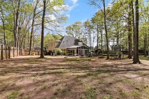 Exterior - 2019 Windfield Dr, Monroe, GA 30655 photo 6 of 17