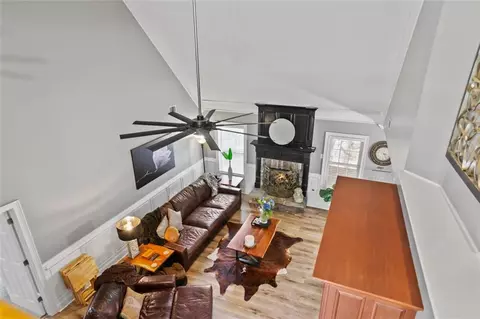 Entry Way - 2019 Windfield Dr, Monroe, GA 30655 photo 6 of 7