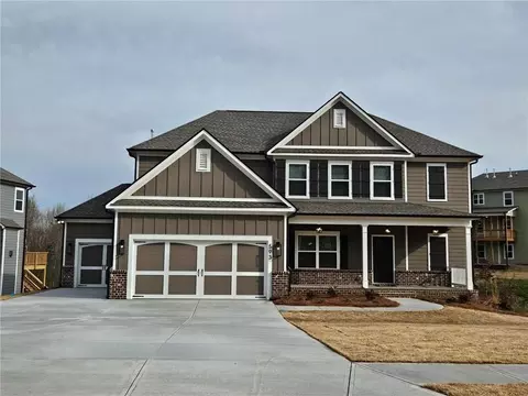 593 Calgary Downs Dr, Winder, GA 30680