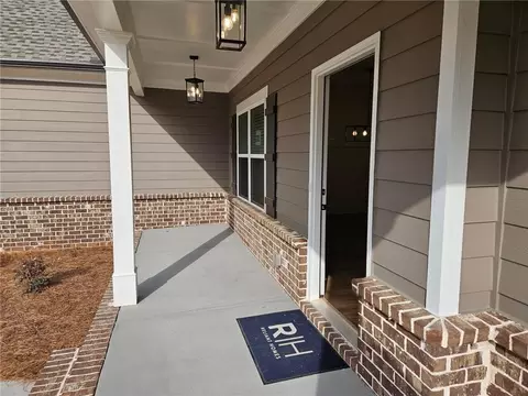 Exterior - 593 Calgary Downs Dr, Winder, GA 30680 photo 2 of 2
