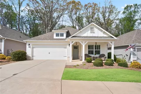 161 Grace Cir, Acworth, GA 30102