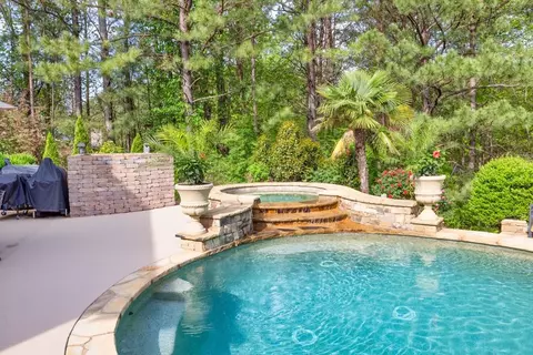 3541 Haddon Hall Dr, Buford, GA 30519 photo 9