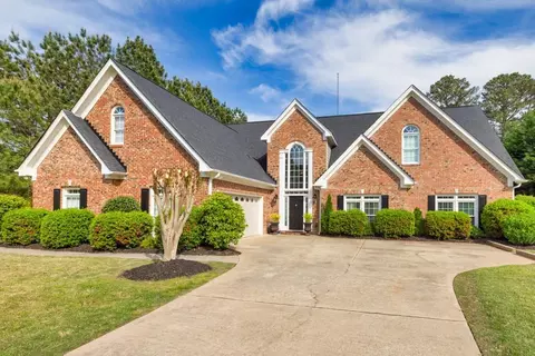 3541 Haddon Hall Dr, Buford, GA 30519