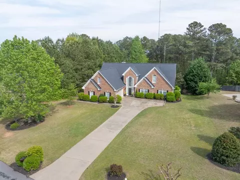 3541 Haddon Hall Dr, Buford, GA 30519 photo 2