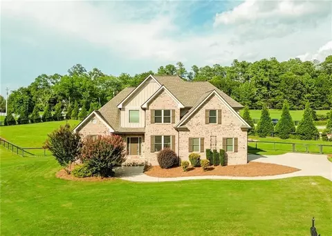 1050 Branch Farm Pt, Bogart, GA 30622