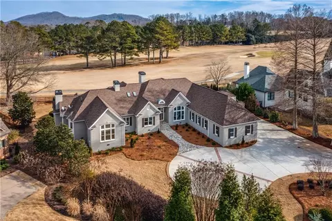 1304 Marietta Country Club Dr NW, Kennesaw, GA 30152